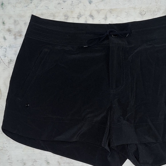 ATHLETA HUDSON BOARDSHORT black | size 14 - Picture 2 of 7